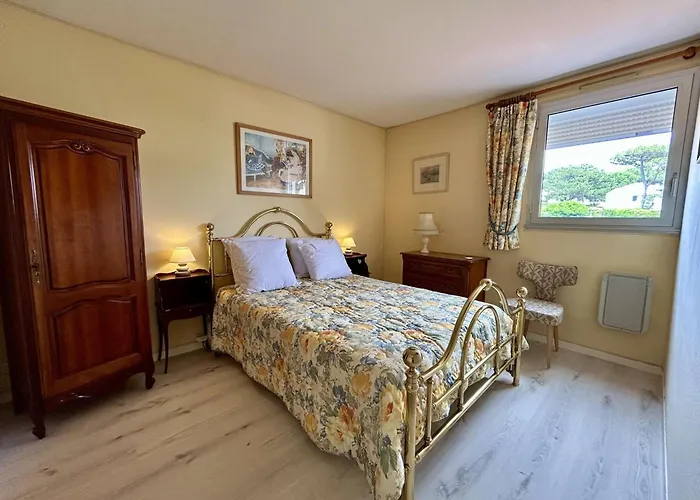 Spacieux T3 Avec Terrasse Ensoleillee Et Parking - Fr-1-494-211 *