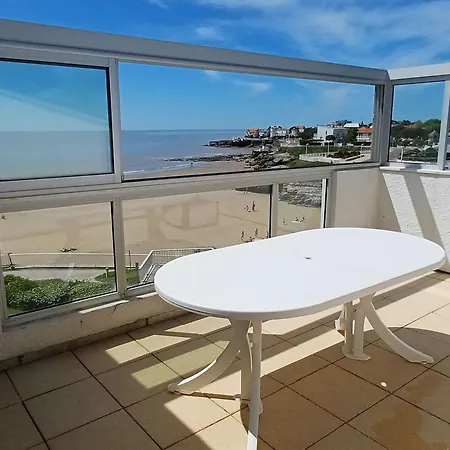 Spacieux T3 Avec Terrasse Ensoleillee Et Parking - Fr-1-494-211 *