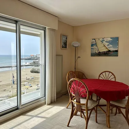 Διαμέρισμα Spacieux T3 Avec Terrasse Ensoleillee Et Parking - Fr-1-494-211 Ρουαγιάν